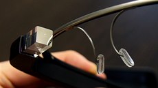 Místo sluneních brýlí budou moná policisté v New Yorku nosit brýle Google Glass.