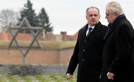 Prezidenti eské republiky a Slovenska poloili 26. ledna 2015 vnce na Národní...