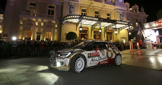 Sébastien Loeb pi slavnostním zahájení Rallye Monte Carlo.
