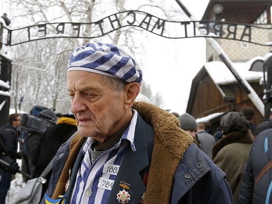 Ukrajinec Igor Malicki se vrátil do Osvětimi v rámci 70. výročí osvobození....