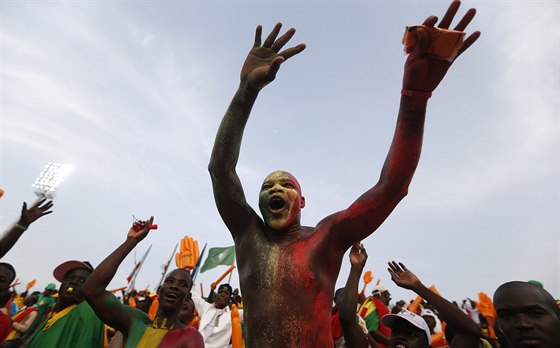 Fanoušci Mali během utkání afrického šampionátu proti Guineji.