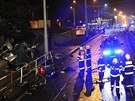 Policie a hasii odstraují následky  tragické nehody na Evropskou ulici. asn...