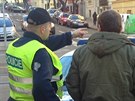Nehoda policejního vozu v kiovatce ulic Vinohradská a umavská v Praze 2....