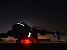 C-17 Globemaster IIIs ped startem motor
