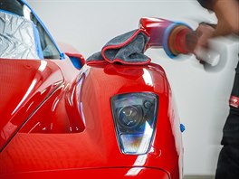 Čištění Ferrari Enzo
