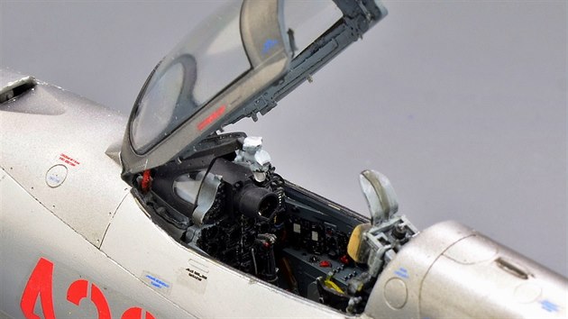 MiG-21PF, 1:48, autor Martin Benko. Detail kokpitu z doplňkové sady, s vyšší úrovní detailu než původní ze stavebnice