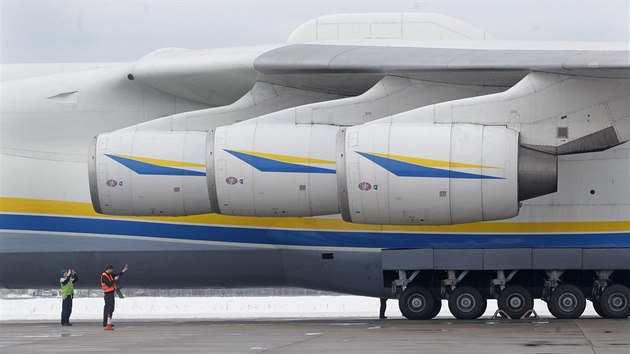 Událost pro mošnovské letiště - po 26 letech tam přistál největší letoun na světě Mrija.