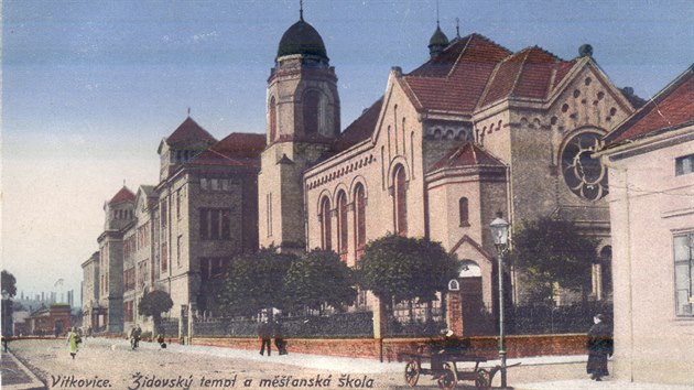 Dobov snmek, jak kdysi vypadala idovsk synagoga v Ostrav-Vtkovicch.