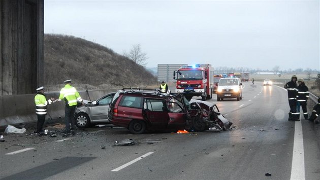 Dopravn nehoda na silnici I/3 u Vesel nad Lunic.