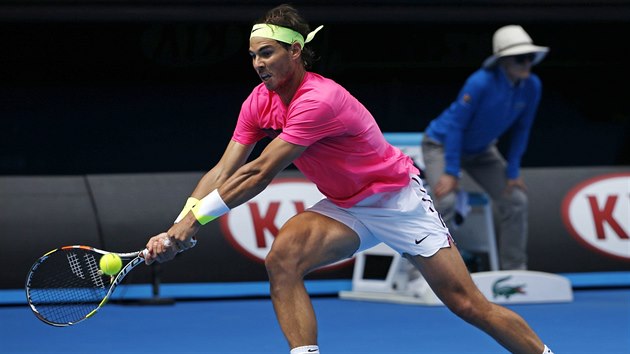 BOJOVNK. Rafael Nadal ve tvrtm kole Australian Open.