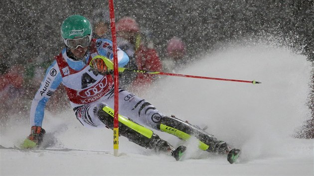 Felix Neureuther ve slalomu ve Schladmingu