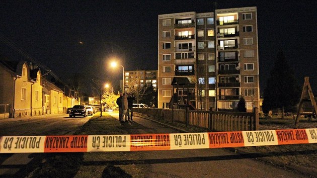 V Blovicích na Plzeňsku vyšetřuje policie smrt muže a ženy. Oba zemřeli následkem střelných zranění.
