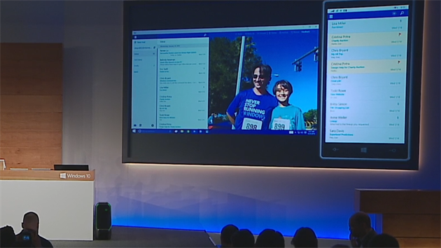 Na Outlooku pro Windows 10 ukazuje Microsoft, jak funguje univerzální aplikace.