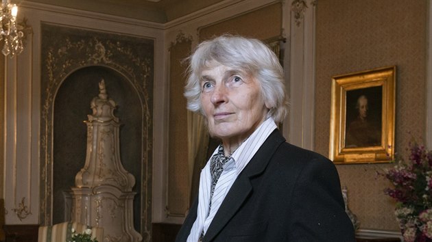 Martina �i�kov�, kter� pracovala na Z�mku Dob�� v dob�, kdy tam �ila Adina Mandlov�. V jej�ch posledn�ch dnech se o ni starala (21. ledna 2015).