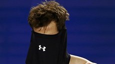 OSUIT SE A JDEME NA VC. Andy Murray odpoívá v semifinále Australian Open.