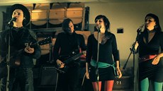 Johannes Benz v klipu Far, Far