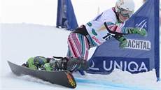 Ester Ledecká v kvalifikaci paralelního slalomu na mistrovství svta v Rakousku.