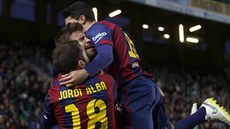 Gólová radost fotbalistů Barcelony v utkání s Elche