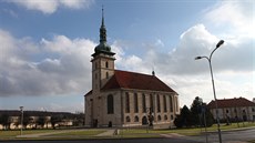 Jediná stavba, která peila královský Most. Cenný gotický kostel komunisté...