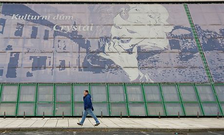 V anket se lidé mají vyjádit i k tomu, jestli chtjí rekonstrukci kulturního domu Crystal.