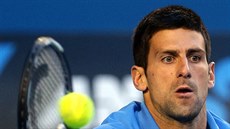 VÍTZ. Novak Djokovi proel do finále Australian Open a bude usilovat o pátý titul z Melbourne.