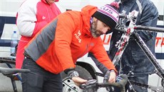 Mechanici na cyklokrosovém MS v Tábo�e.