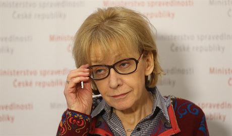 Ministryn spravedlnosti Helena Válková rezignovala, protoe necítila podporu ANO.
