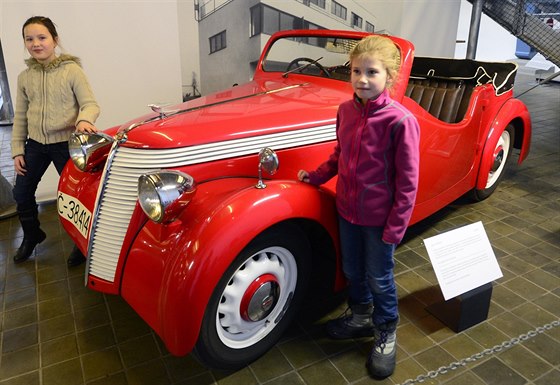 Výstava automobil tovární znaky Jawa byla otevena v Národním technickém...