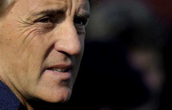 Roberto Mancini na lavice Interu Milán