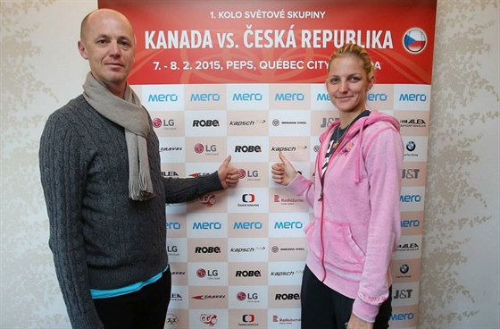 HOKEJOVÍ FANOUCI. Petr Pála a Karolína Plíková sdílí zálibu v hokeji.