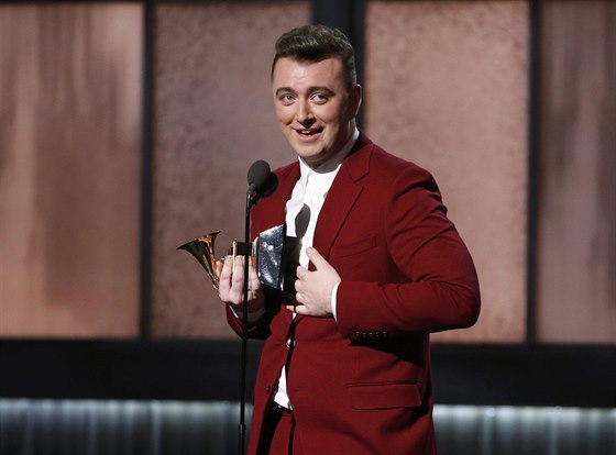 Sam Smith na pedávání Grammy s cenou pro Objev roku (2014)