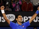 DOBOJOVÁNO. Novak Djokovi slaví vítzství ve finále Australian Open.