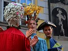 Prvod masek na Staromstské námstí zahájil letoní karneval.