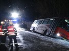 P��m�stsk� autobus havaroval u obce Zaje�ice na Bene�ovsku. Nikdo z cestuj�c�ch...