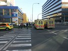 Ve Vyskoilov ulici v Praze se srazily dva autobusy, na míst byli zranní...