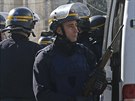 Francouzská policie zasahuje proti útoníkm ve tvrti Castellane ve mst...