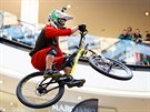 Cyklistick zvod Downmall v praskm nkupnm centru Arkdy Pankrc