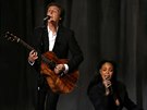 Paul McCartney, Rihanna a Kanye West s písní FourFiveSeconds (Grammy Awards,...