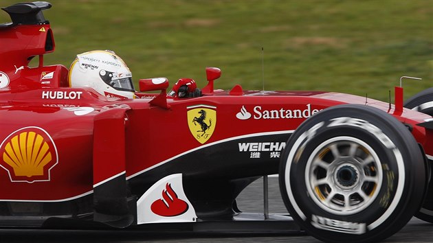 Sebastian Vettel pi testovn v Jerezu.