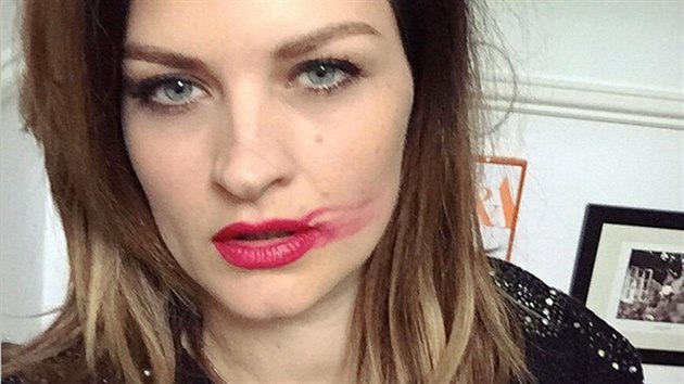 Vizistka Samantha Chapmanov v kampani SmearForSmear