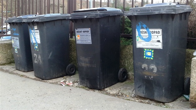 Popelnice na smsný odpad