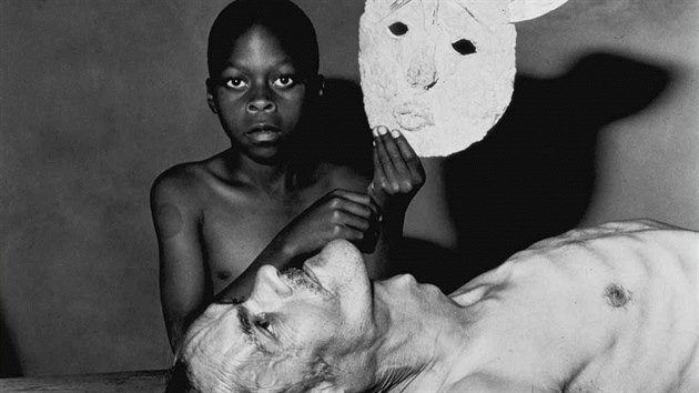 Roger Ballen - Tommy, Samson and a mask (2000)