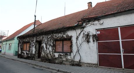 Dm v Dolních Dunajovicích na Beclavsku, kde policie nalezla lidské ostatky...