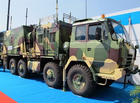 Kamion Tatra v indické licenci továrny BEML (radarový komplet) vystavený na...