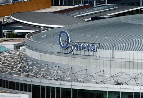 Od bezna 2008 se hala pejmenovala na O2 Arenu. Smlouvu, která tehdy byla na...