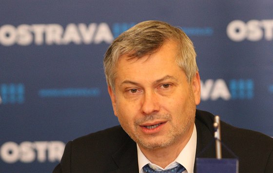 Ostravský primátor schází na kandidátce ČSSD, což právně napadl.