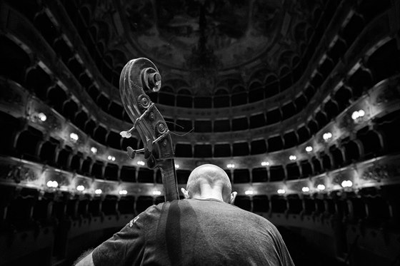 Vítzný snímek italského fotografa Andrey Rotiliho v souti Jazz World Photo 2015 