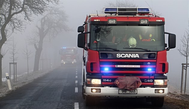 Čtyři miliony testů pro školy. Hasiči se rozjeli se zásobami do krajů