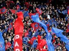 KOTEL. Fanouci Paris St. Germain bhem zápasu s Caenem
