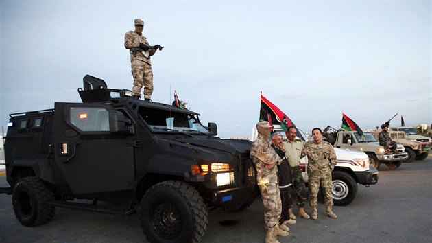 Na oslavy ty let od zatku arabskho jara v Libyi dohl bezpenostn sloky (17. nora 2015).
